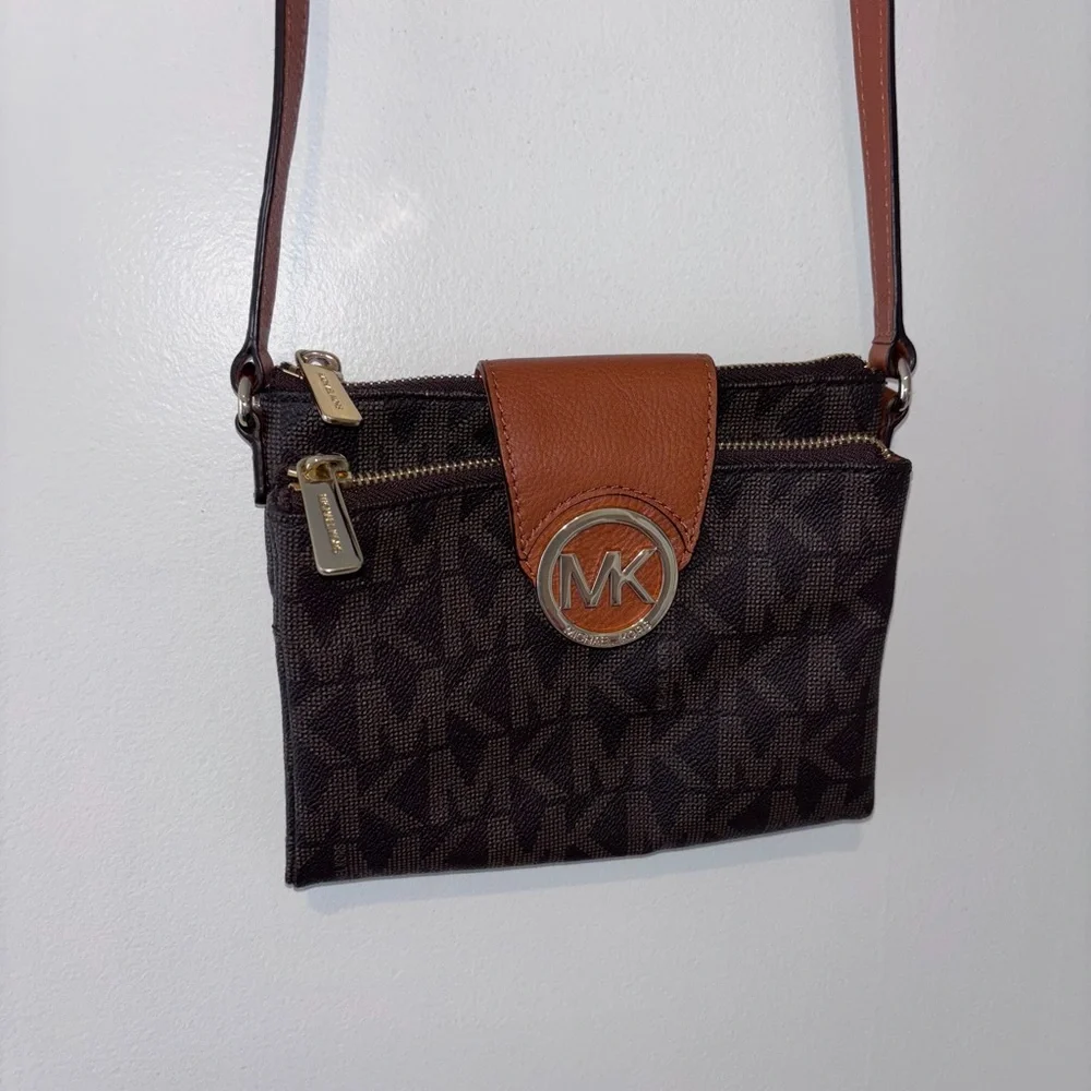 Michael Kors Brown Signature Coated Canvas and Leather Fulton Crossbody Bag